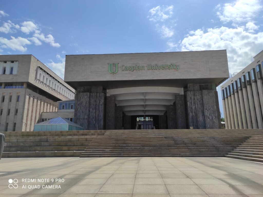 Caspian University, Алматы — фотография со страницы «Инфраструктура» официального сайта
