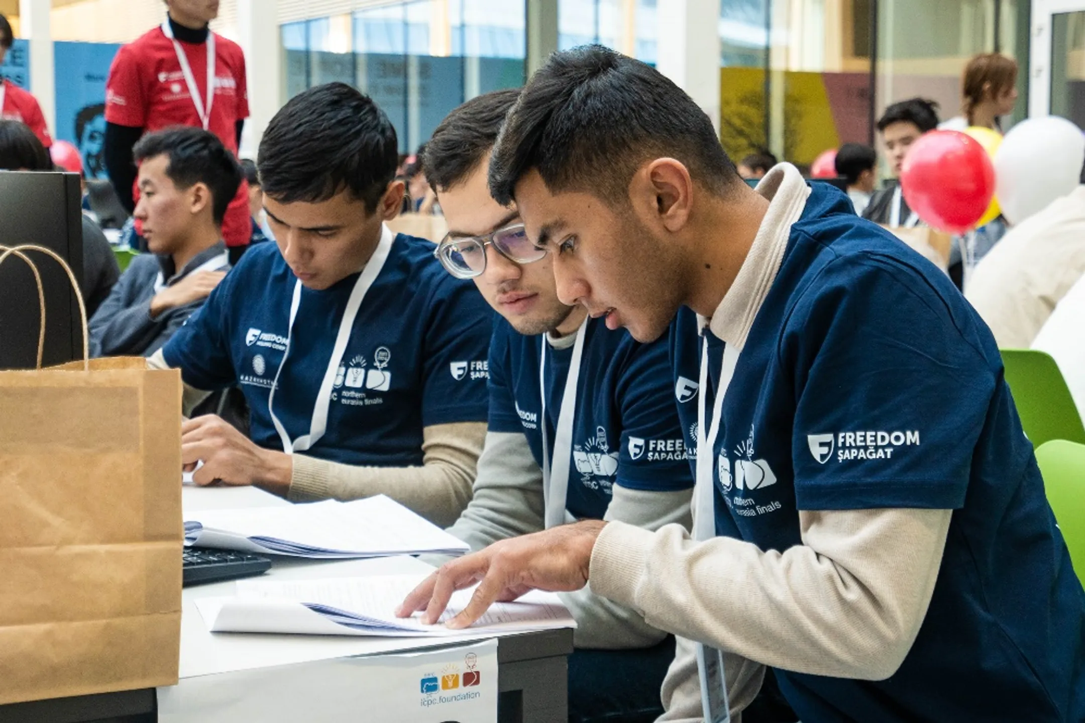 Команда студентов Astana IT University на международных соревнованиях