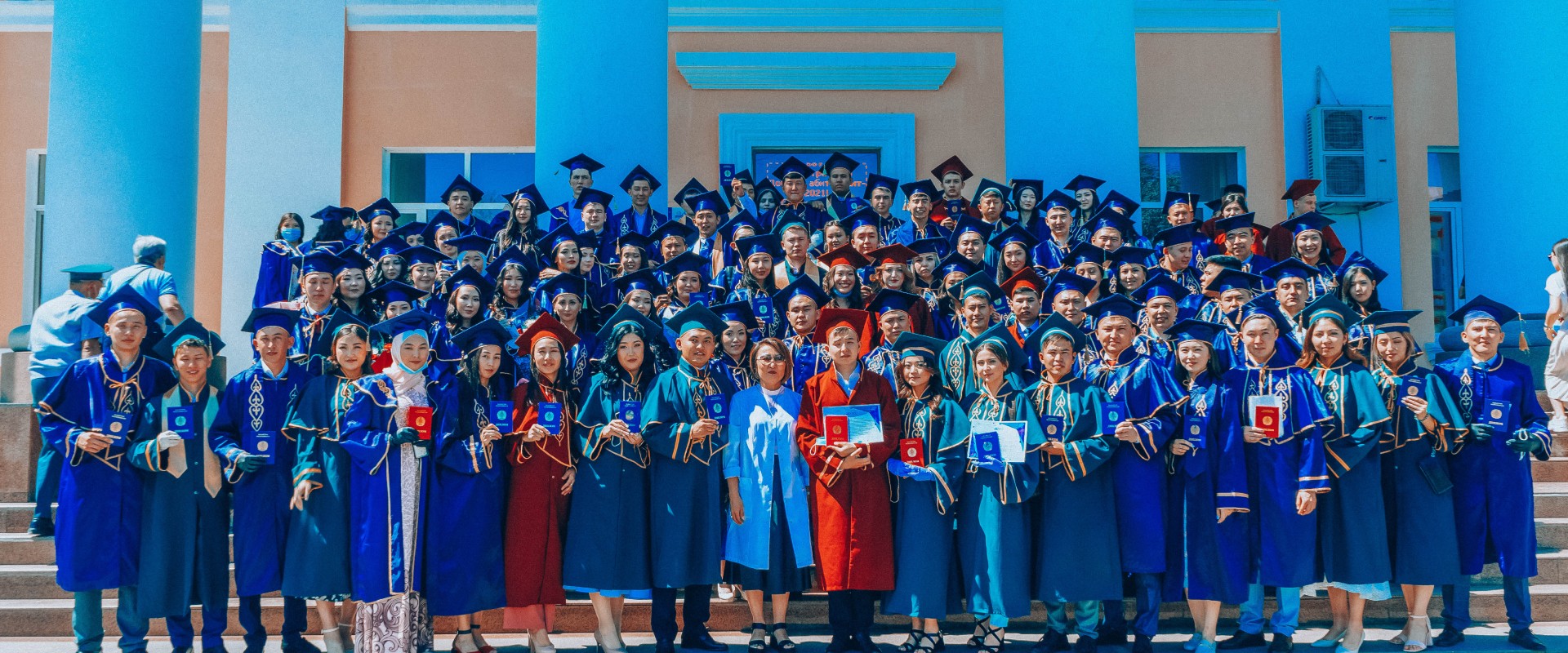 Выпускники Медицинского университета Семей